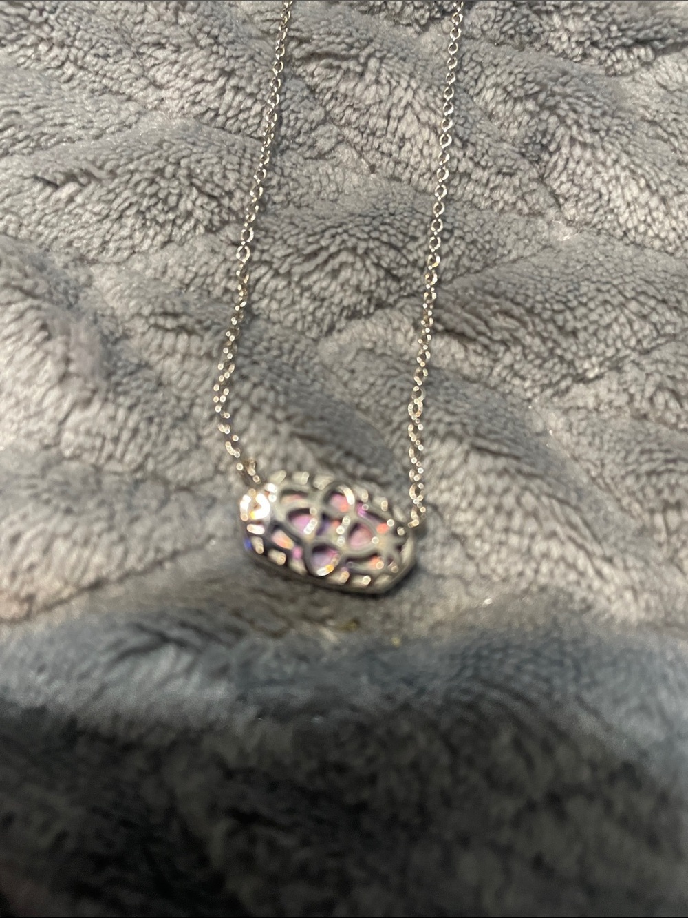 Kendra Scott Necklace - Picture 4 of 5